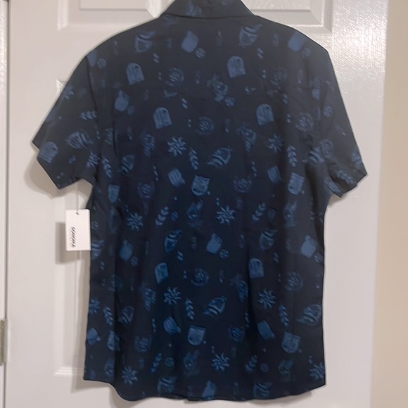 Sonoma Goods For Life Short Sleeve Perfect Length Button Down Shirt Size Medium - Picture 2 of 8